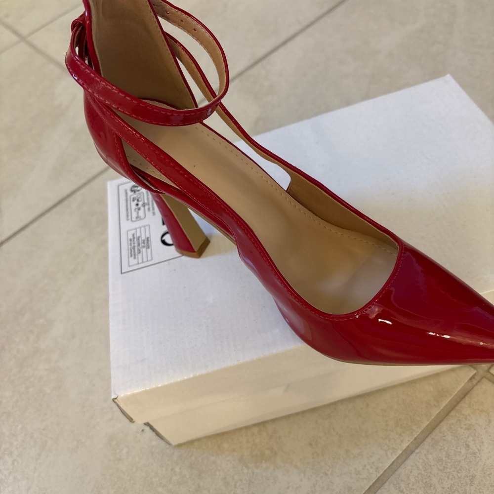 - Classic Pointed-Toe High Heels For Women's Party - Picture 8 of 8